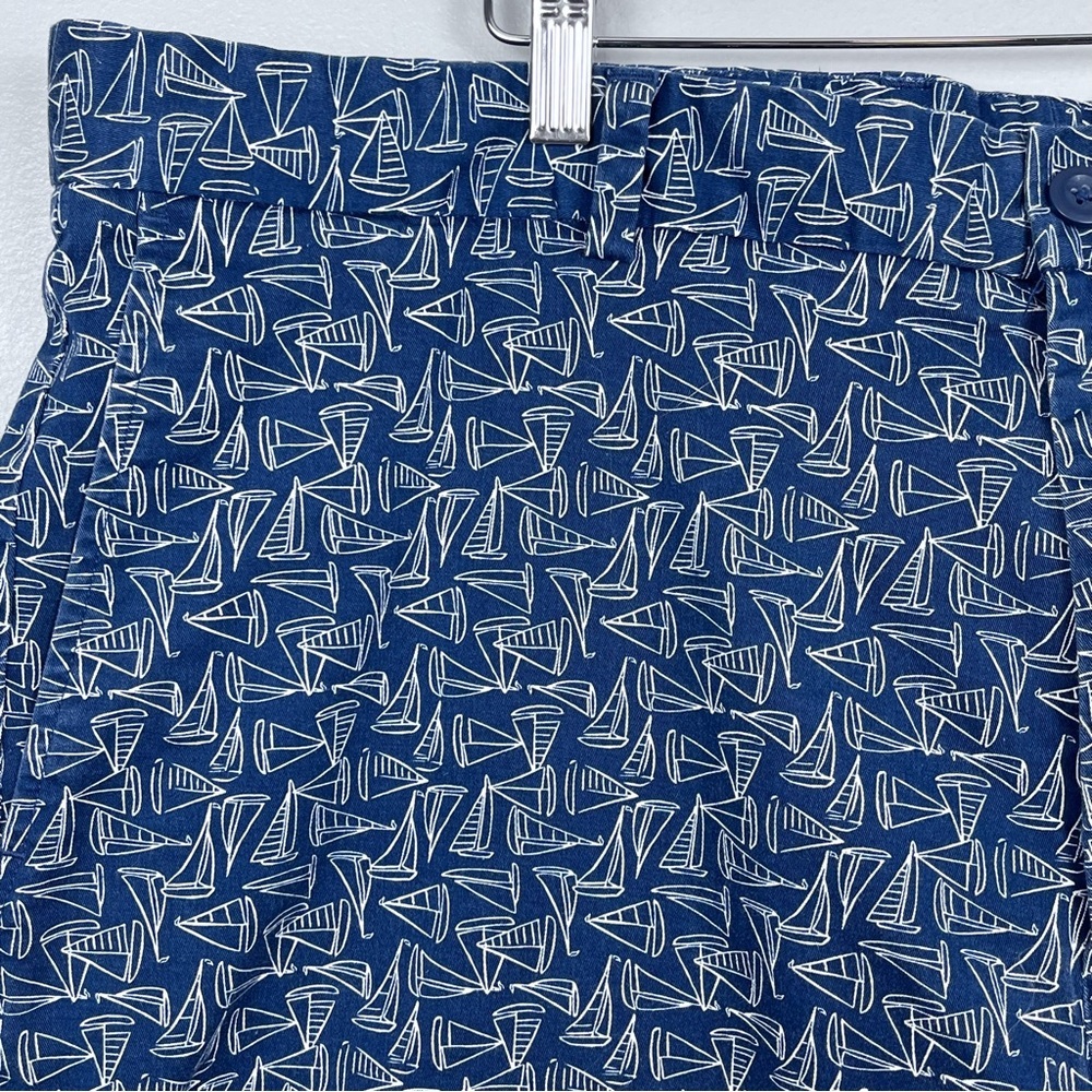 Vineyard Vines Men's Cotton All Over Saliboat Print Chino Shorts Size 42; Preppy - Picture 2 of 10